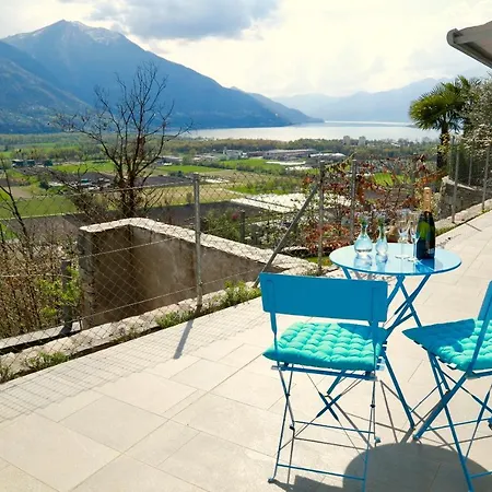 Beautiful Lake-view Apartament *